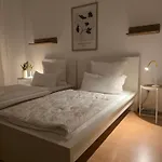 Boardinghouse Pd25 Alte Feuerwache I Mit Einzel- Und Doppelzimmer I 3min Cityhospital I Monteure I Smart Tv I Einzelbetten I Kueche I Gemeinschaftsraum I Wasch I P Penzion