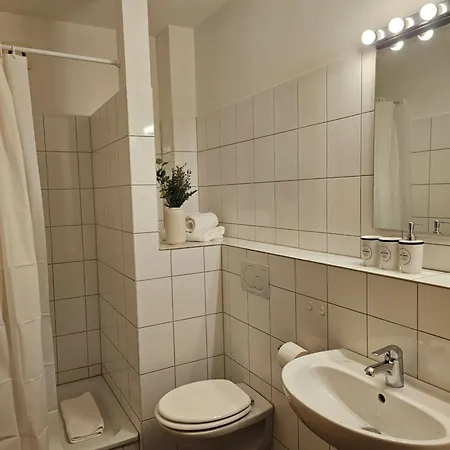 Boardinghouse Pd25 Alte Feuerwache I Mit Einzel- Und Doppelzimmer I 3min Cityhospital I Monteure I Smart Tv I Einzelbetten I Kueche I Gemeinschaftsraum I Wasch I P Pensjonat