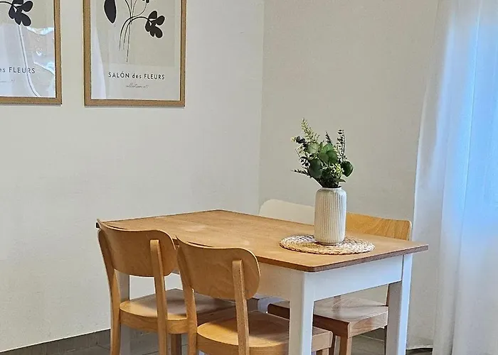 Boardinghouse Pd25 Alte Feuerwache I Mit Einzel- Und Doppelzimmer I 3min Cityhospital I Monteure I Smart Tv I Einzelbetten I Kueche I Gemeinschaftsraum I Wasch I P Penzion